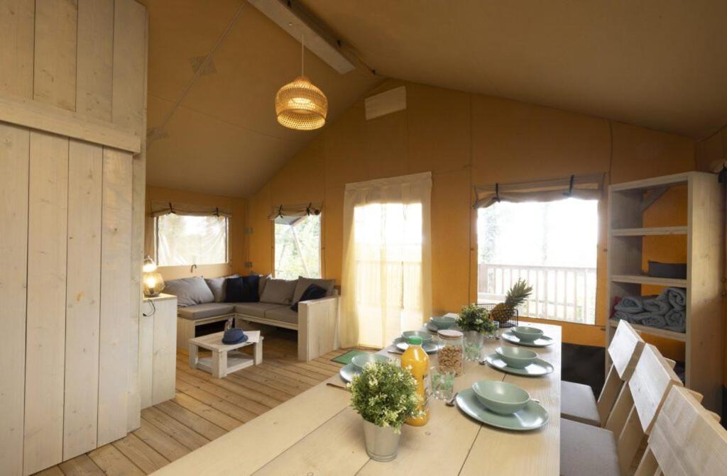 Camping Ushuaia Villages Au Bois Joli Andryes ภายนอก รูปภาพ