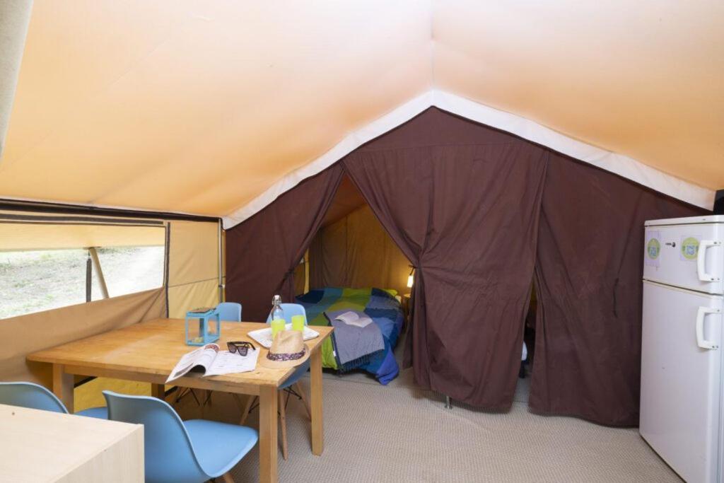 Camping Ushuaia Villages Au Bois Joli Andryes ภายนอก รูปภาพ